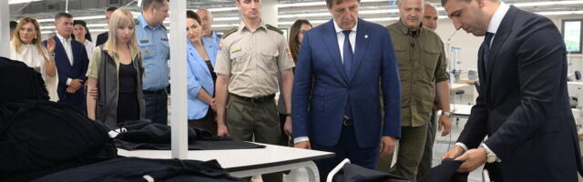 Ministar Gašić obišao LUSS textile u Kruševcu: Razgovarano o saradnji sa sistemom odbrane Srbije