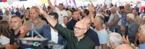 UJEDINJENA SRBIJA PRIORITET! Vučević: Narod i država su iznad svega, ljudi žele da žive normalno i bez podela (FOTO)