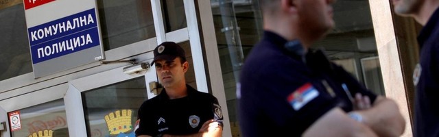 Kožne rukavice, nove patike i aktivan veš za komunalnu miliciju koštaće Grad Beograd okruglo 1,3 miliona evra