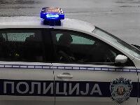 STRAVIČAN PRIZOR na putu kod Kraljeva: Automobil završio na krovu (FOTO)
