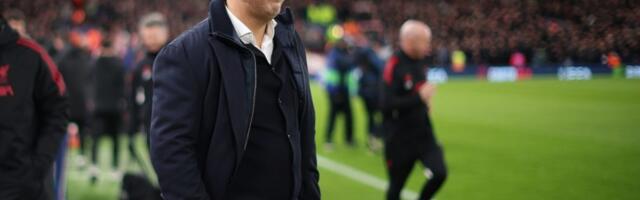 Engleski mediji pišu da se Slotu “drma“ stolica u Liverpulu i da bi ljubimac navijača sa Enfilda mogao da ga nasledi