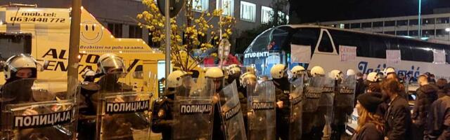 Mesec dana od policijske brutalnosti kod Banovine: MUP bez informacija koji policajac je tukao devojku