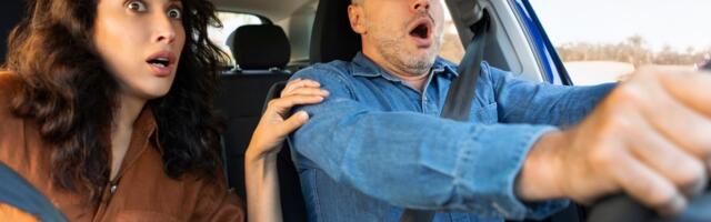 Strah koji mnogi ne priznaju: Kako amaksofobija utiče na putnike