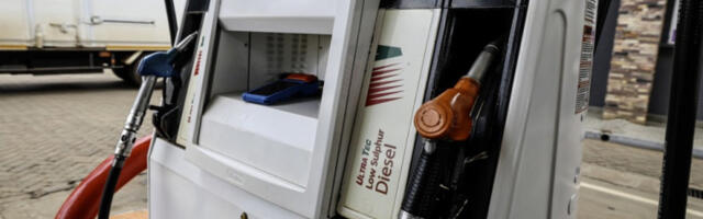 ​Цене нафте премашиле115 долара по барелу