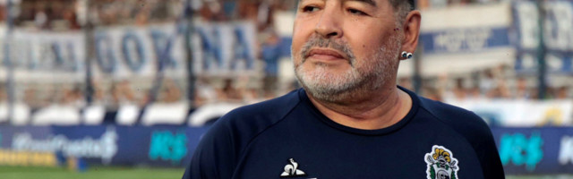 Preminuo legendarni fudbaler Dijego Maradona