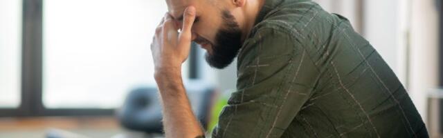 Niste samo nervozni: 5 znakova anksioznosti koje muškarci najčešće ignorišu