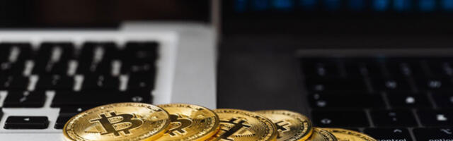 Биткоин пао на 55.230 евра, итиријум и солана у минусу