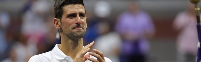 Đoković možda nije pobedio na US Openu ali smo makar dočekali da napokon vidimo kako svi u publici navijaju za njega