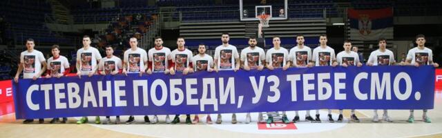 Foto: Stevane pobedi, uz tebe smo