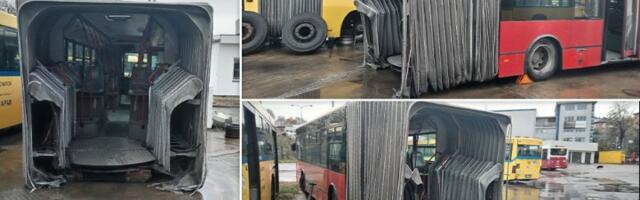 "Prepolovljen autobus je pokazatelj dokle je SNS dovela GSP"