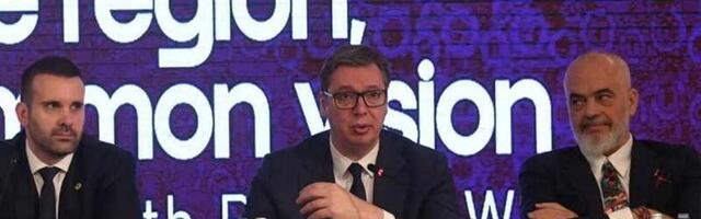 Vučić u Kotoru: Moraćemo da uvozimo radnu snagu iz svih delova sveta