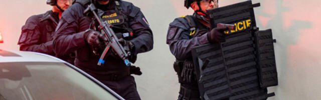 Пуцњава у градској кући у Чешкој: Двоје мртвих, шесторо повређених