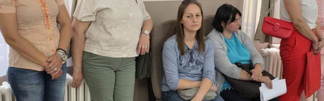 Novi zakon roditeljima-negovateljima donosi 65.000 dinara i radni staž – Leskovac pionir u toj oblasti