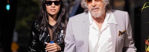 Al Paćino uhvaćen u svađi sa 53 godine mlađom bivšom: Urlala na njega na sred ulice, a onda odjurila u auto (video)