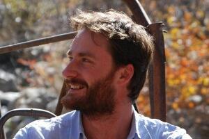 Иран, белгијски хуманитарац осуђен на 40 година затвора и десетине удараца бичем
