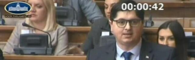SNS poslanik hteo da pohvali Vučića, pa se ispalio! (VIDEO)