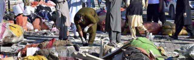 MASAKR NA ULICI! Ubijeno 13 vojnika, 19 civila u bolnici, među njima i DECA! Prolaznik iznenada AKTIVIRAO BOMBU