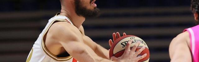 Vrednije od svih pobeda: Kalinić opet sa ćerkom u naručju (VIDEO)