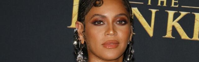 Dekolte samo što ne PUKNE: Bijonse gledala trku Formule 1, pa bacila ljude u TRANS (FOTO)