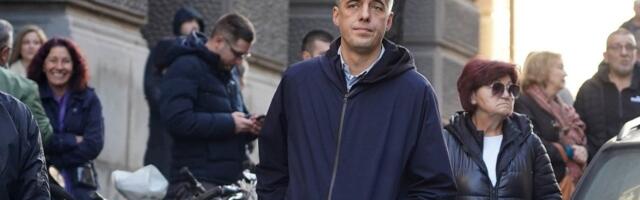 Đorđe Miketić "na merama": Evo kako propali političar glumi "gradsku facu"