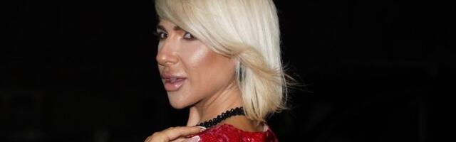 Uvija se kao čigra - Jovana Jeremić vrelim plesom najavila specijalno iznenađenje (VIDEO)