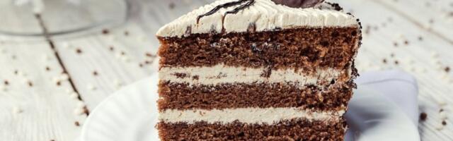 Savršena božićna torta: Prava domaćinska po receptu naših baka - omamljuje ukusom