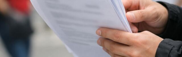 Kragujevčani u diskusiji: "Da li su ljudi koji na ulicama saleću i prikupljaju novac za bolesne prevaranti"?