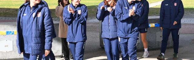 Fudbalerke Srbije jutro iskoristile za šetnju u Švedskoj /GALERIJA/