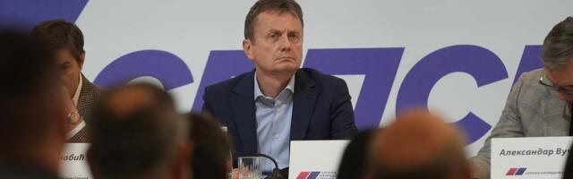 Darko Glišić (SNS): Opozicija je nelegitimna manjina