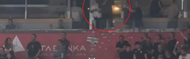 Dok je Partizan "gazio" Zvezdu, Grobari su ugledali njega na tribinama, tada je nastala potpuna ludnica