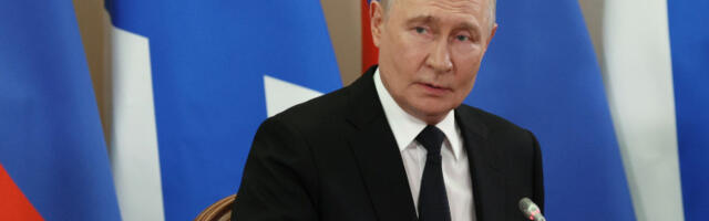 Путин: Украјина ће пре или касније изгубити своје западне земље