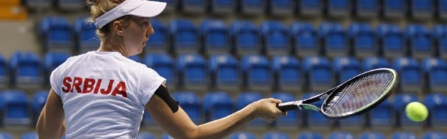 BRAVO! Nina Stojanović PRESLIŠALA domaću teniserku na startu takmičenja u Tokiju!