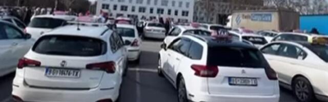 "Idemo po naše Nobelovce!": Taksisti krenuli u NS po studente (VIDEO)