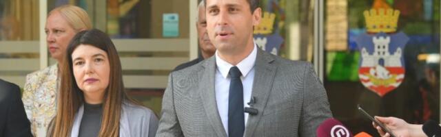 Mitrović: Vučić nema kud, pa je javno prozvao Macuta za nerad