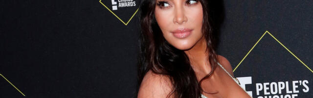 Kim Kardašijan opet zavodi vrelim oblinama (FOTO)