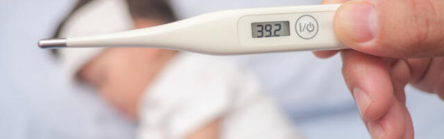 DOMOVI ZDRAVLJA PUNI, DECA NA UDARU UDRUŽENIH MUTIRANIH VIRUSA Temperature idu i do 40, bolest traje i do mesec dana