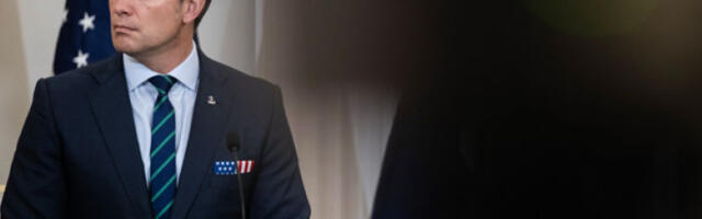 Напетости са Венецуелом у позадини смене америчког адмирала