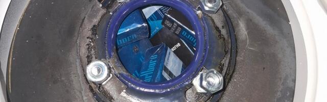 U bojleru pokušao da prokrijumčari 410 paklica cigareta