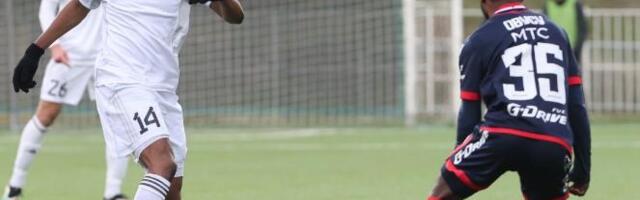 POTPIS NA BANOVOM BRDU: Sambu Sisoko produžio ugovor sa Čukaričkim na još godinu dana