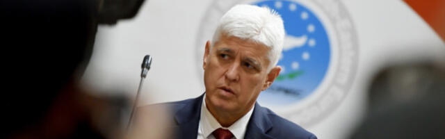 Нова влада Бугарске обуставља испоруку оружја Украјини
