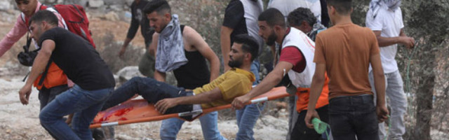 Готово 150 Палестинаца повређено у сукобима са израелском војском