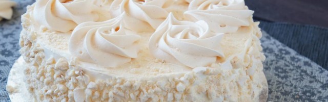 Šuškava torta je nova verzija puslica i topi se u ustima