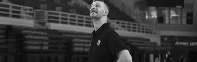 AEK povlači dres Stevana Jelovca