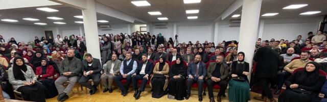 Učenici Medrese “Gazi Isa-beg” organizirali vjersko-umjetnički program „Sjećanje na Muftiju“