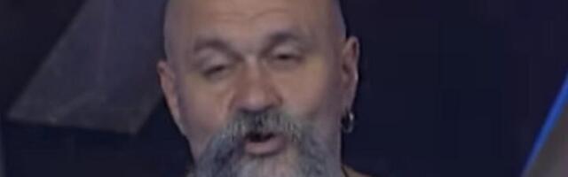 "NEK' JE NIKO NE LJUBI" Šta poručuje tužna pesma?