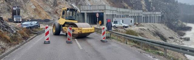 Izmene u saobraćaju zbog radova na mostu u Zbojštici