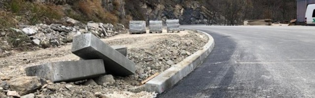 (FOTO) SENZACIONALNO OTKRIĆE NEIMARA: Tokom radova na putu otkrili veliku pećinu, VERUJE SE DA JE ČOVEKOVIH RUKU DELO?!