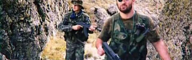 RANILI GA U OKO, A KRVAVI NIŠAN JE OBRISAO JEZIKOM Ispovest snajperiste sa Košara: "BOLJE SUZE NEGO SUVI PLAČ..."