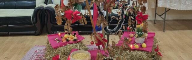 Manifestacija “Božićno drvce“ u Sokolićima