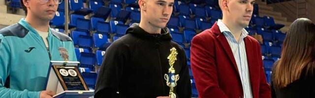 Mladi bokser iz Švajcarske osvaja Srbiju: David Grošin prokrčio put do reprezentacije